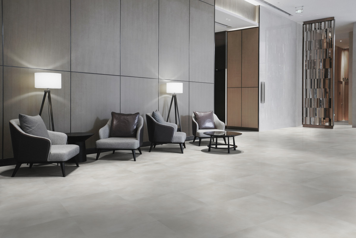LVT / Línea Áurea / Colección Pro / Beige Porcelain / 24170115